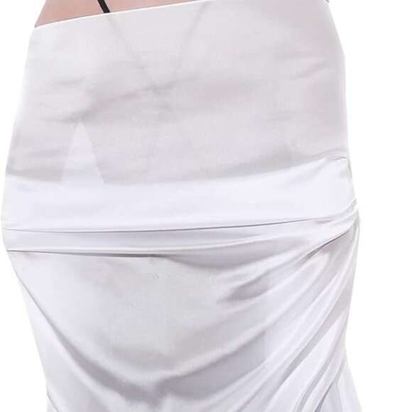 Elegant White Women's Scarf - Picture 2 of 8